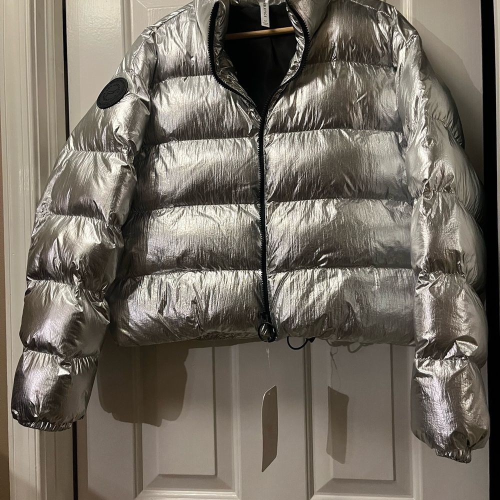 NWT Fabletics Black Arden Puffer Jacket